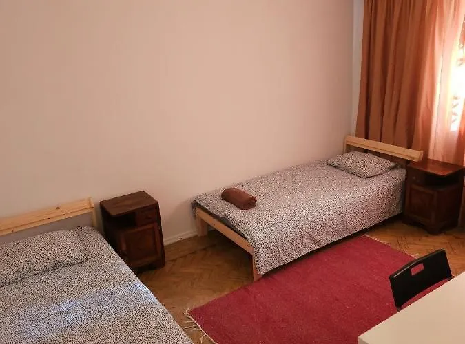 Charming D'Ourique 3-Bedroom Apartment With Private Balcony In Central Campo De Ourique, Lisbon * Lisboa